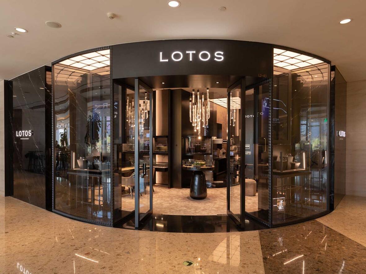 lotosat-sh-ifc-shop-front-1